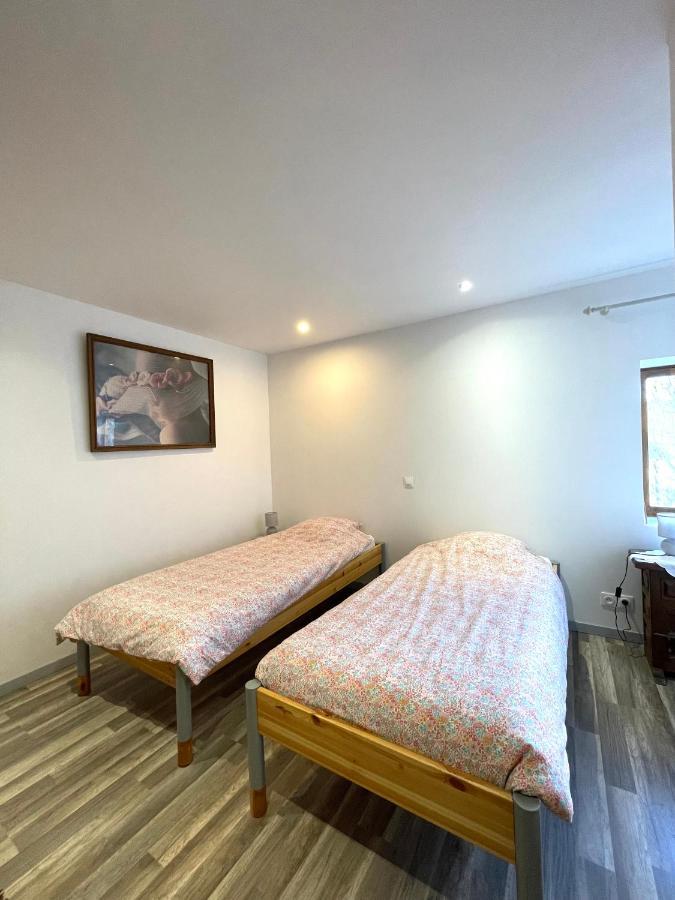 Le Petit Chalus Grand Gite Forcalquier Exterior photo